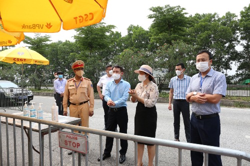 Phó Chủ tịch UBND TP. Hà Nội Nguyễn Trọng Đông kiểm tra công tác phòng, chống dịch Covid-19 tại huyện Sóc Sơn
